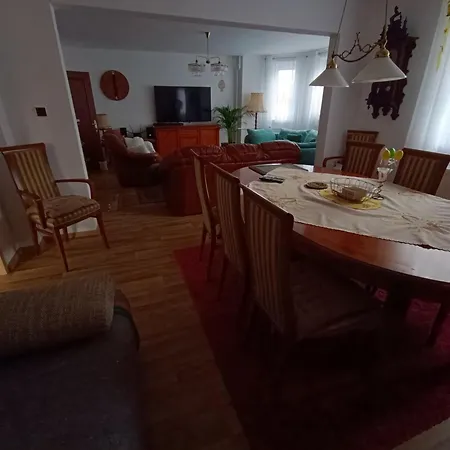 Holiday Home Moldava Prázdninový dům *