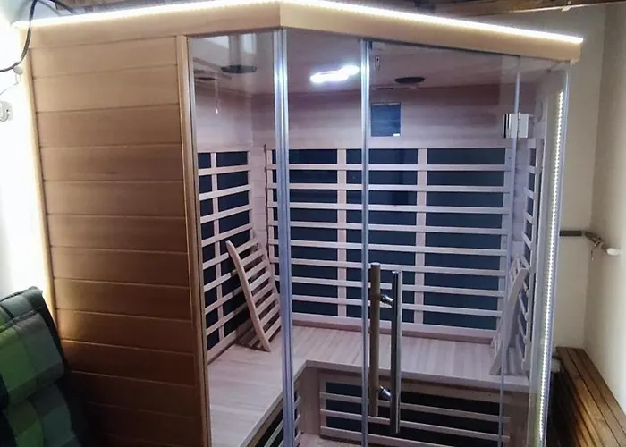 Holiday Home Moldava بيت للعطل *
